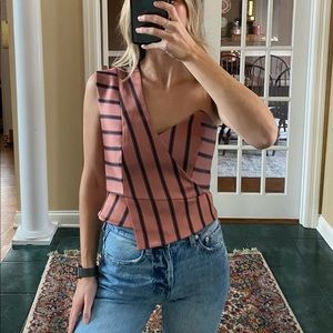 Structured one shoulder top
